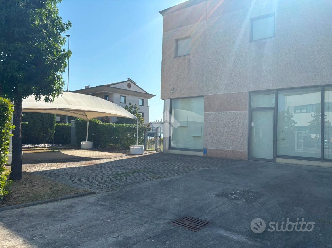 CAPANNONE A SIGNA - Vista 3