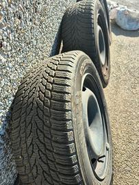 Nokian 195/60R15 snowproof + cerchi