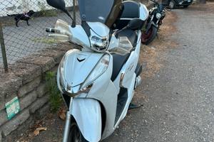 Sh 300i perfetto
