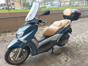 Scooter  Yamaha xcity 250