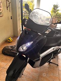 Scooter X MAX 250