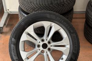 Cerchi e gomme BMW 17 pollici