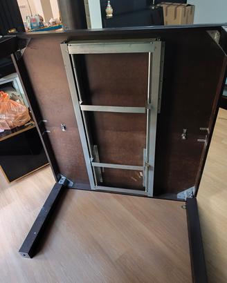 tavolo  in legno 