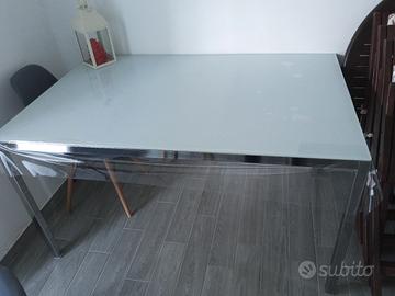 Tavolo acciaio e vetro