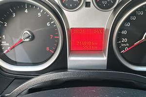 Ford c max titanium 2000 gpl