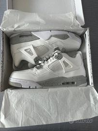 Nike AirJordan 4 oreo 43