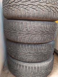 Gomme invernali su cerchione in acciaio