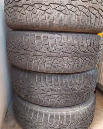 Gomme invernali su cerchione in acciaio