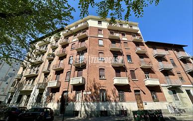 5 LOCALI IN STABILE CON ASCENSORE LIBERO SUBITO!!