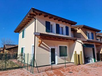 Villetta a schiera di 176 m² con più di 5 locali e