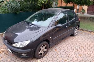 Peugeot 206 1.1 Benzina Idonea Neopatentati