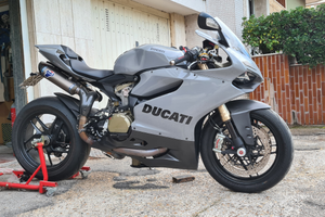 Ducati Panigale 1199 abs