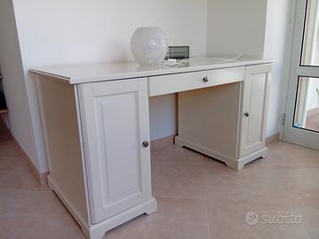 Scrivania IKEA montata - usata
