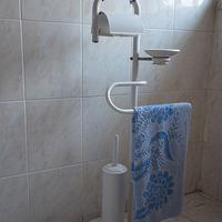 Porta accessori per bidet e porta asciugamani