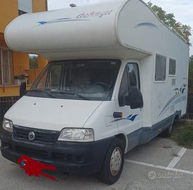 Camper mansardato