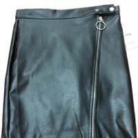 Gonna in ecopelle nera con zip taglia ( S )