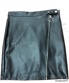 Gonna in ecopelle nera con zip taglia ( S )