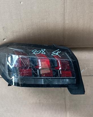 FANALE POSTERIORE SX PEUGEOT 208 2019/2026