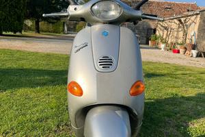 Vespa et2 50