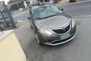 Lancia Ypsilon 1.2 69 CV 5 porte GPL Ecochic Gold