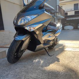 Yamaha T Max - 2010