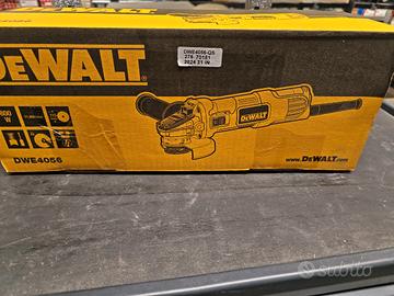smerigliatrice dewalt