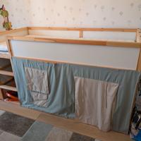 Letto Kura IKEA con materasso e tenda-capanna