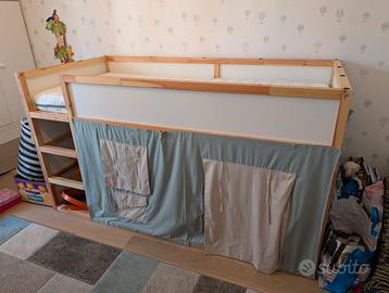Letto Kura IKEA con materasso e tenda-capanna