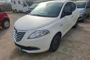 Lancia Ypsilon 1.2 69 CV 5 porte S&S Silver