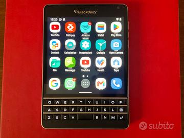 Blackberry Passport Android