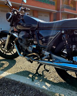 Moto guzzi v 50 cafe racer. Km non defiti