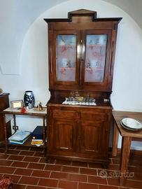 Vetrinetta in legno.  