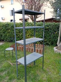 scansia 4 ripiani  in ferro 