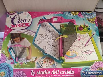 lo studio dell'artista clementoni per disegnare  