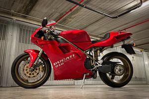 Ducati 916