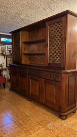 Credenza in legno massiccio