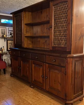 Credenza in legno massiccio