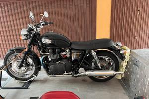 Triumph Bonneville Black