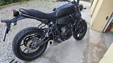 YAMAHA XSR700
