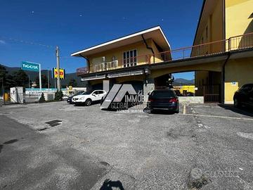 Immobile di 206 m² a Concesio