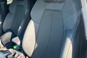 Audi A3 2023 52000 km automatica.