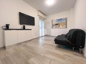 2 LOCALI A MISANO ADRIATICO