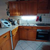 Cucina in legno massiccio+piano cottura Bosch