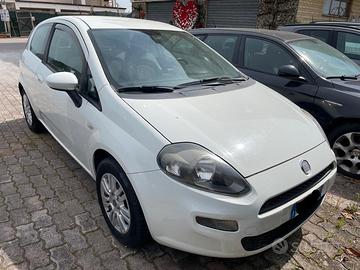 FIAT GRANDE PUNTO 2012 NEOPATENTATI