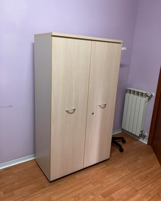 Scrivanie e Armadi per studio medico