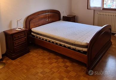 Camera matrimoniale in legno