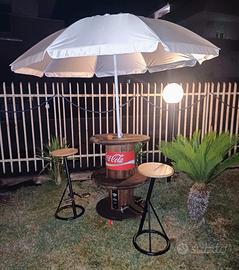 tavolo da bar coca cola con ombrellone 