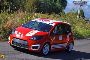 Auto rally twngo 1.6 rs