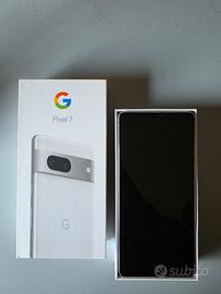 Google Pixel 7 Perfetto (Tenuto da amatore) + Cove