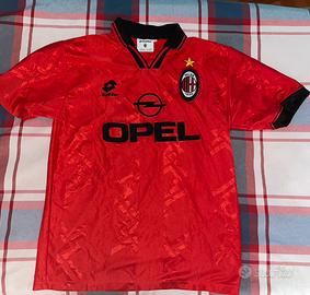 Quarta maglia Milan stagione 1996/1997
